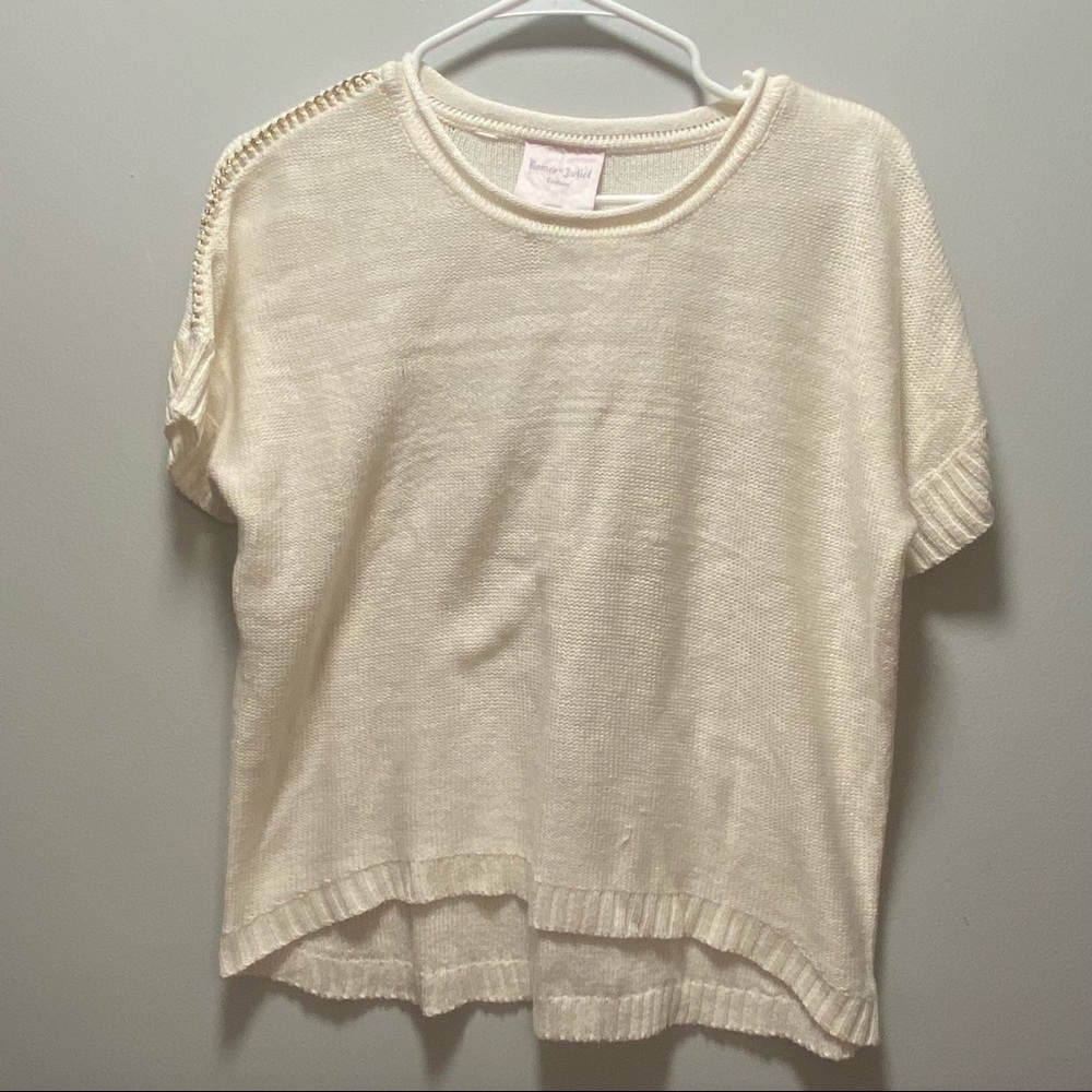 Romeo and Juliet Couture Sweater size Sm